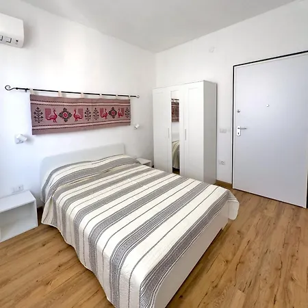 Bob's House * Cagliari